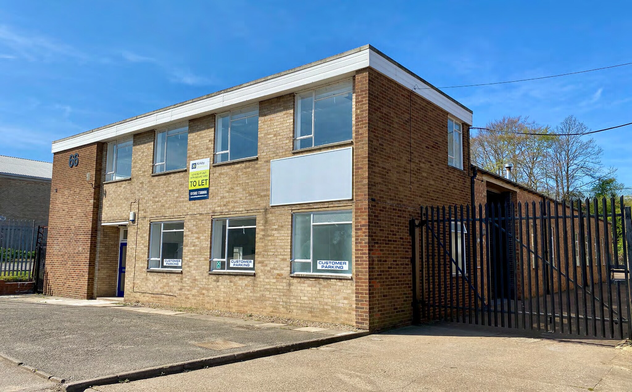 66 Bilton Way, Luton en alquiler Foto del edificio- Imagen 1 de 4