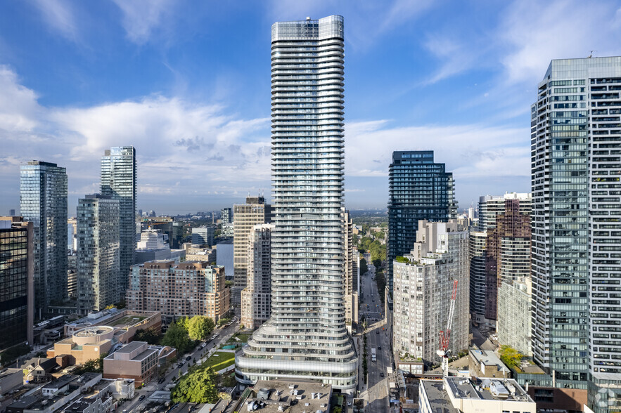 15 Wellesley St W, Toronto, ON en venta - Foto principal - Imagen 1 de 11