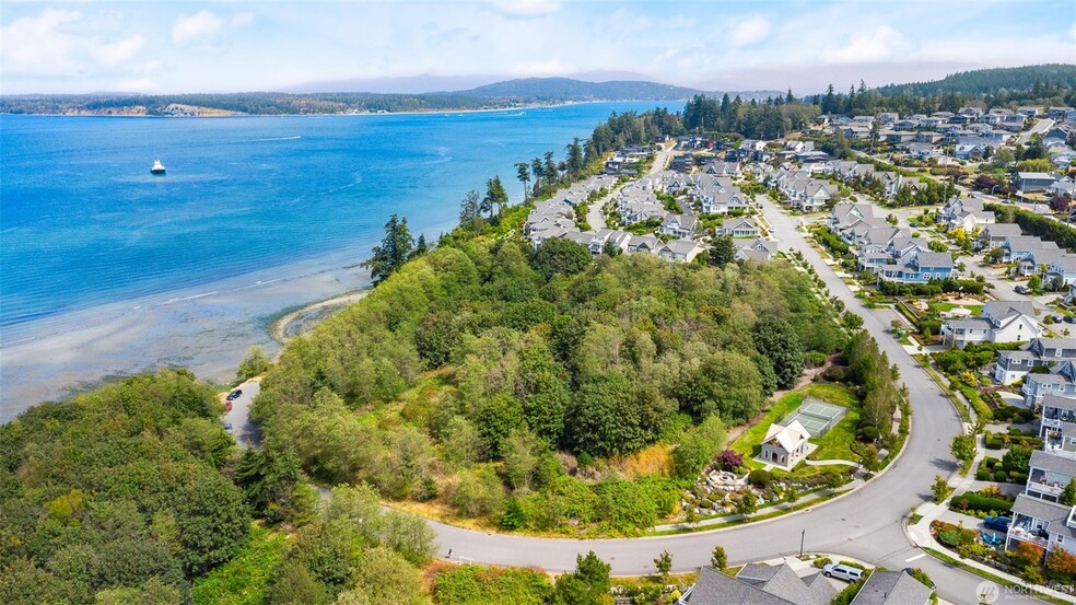 4830 Edwards Way, Anacortes, WA en venta - Foto del edificio - Imagen 3 de 13