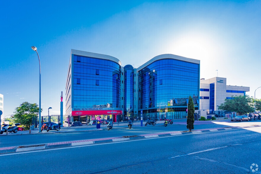 Avenida de la Albufera, 321, Madrid, Madrid en venta - Foto del edificio - Imagen 2 de 2