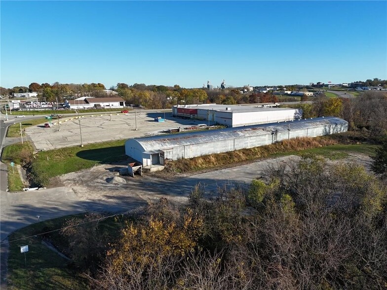 3724 Pear St, Saint Joseph, MO en venta - Foto del edificio - Imagen 3 de 7