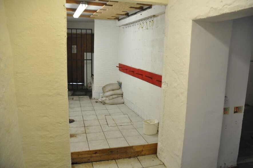 1A Church Ter, Holyhead en venta - Foto del edificio - Imagen 3 de 11