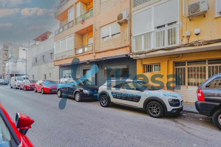 Local en Almería, Almería en venta - Foto del edificio - Imagen 1 de 19