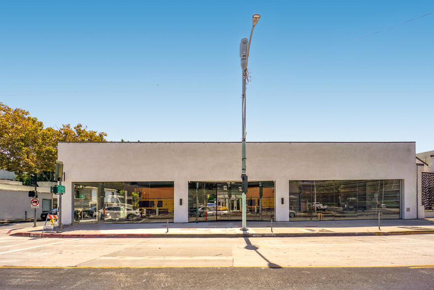 8626-8630 Melrose Ave, Los Angeles, CA en alquiler - Foto del edificio - Imagen 1 de 3