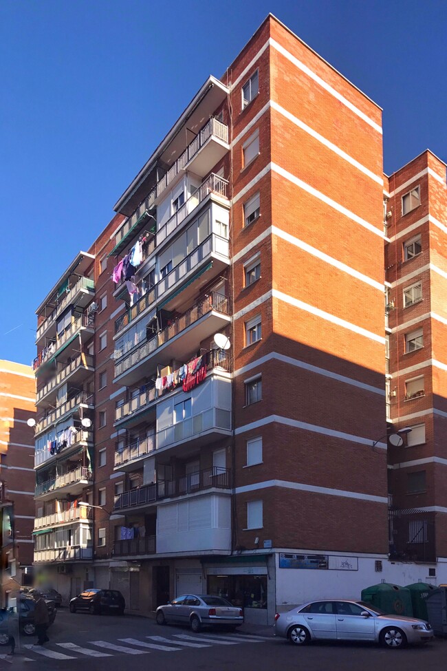 Más detalles de Calle el Toboso, 3, Alcalá de Henares - Edificio residencial​ en venta