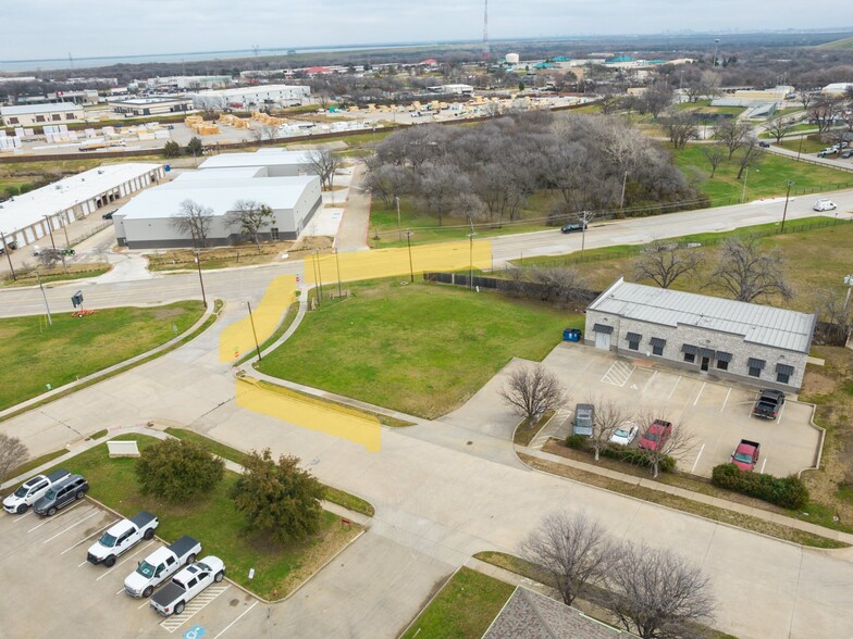 802 Office Park Cir, Lewisville, TX en venta - Foto del edificio - Imagen 1 de 6