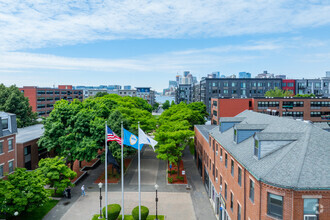 2-10 Maverick Sq, Boston, MA - vista aérea  vista de mapa