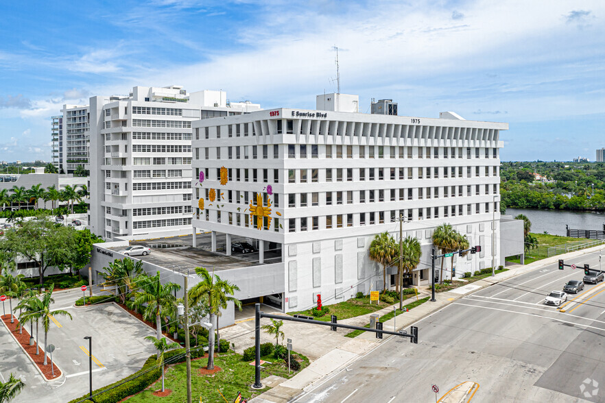 1975 E Sunrise Blvd, Fort Lauderdale, FL en alquiler - Foto del edificio - Imagen 1 de 6