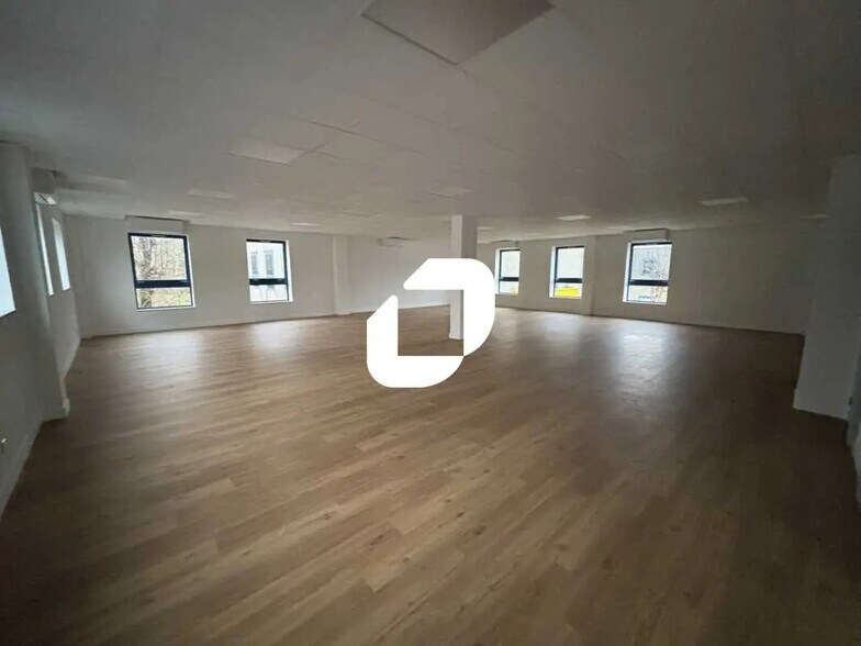 10 Quai De La Borde, Ris-Orangis en alquiler - Foto del edificio - Imagen 1 de 33