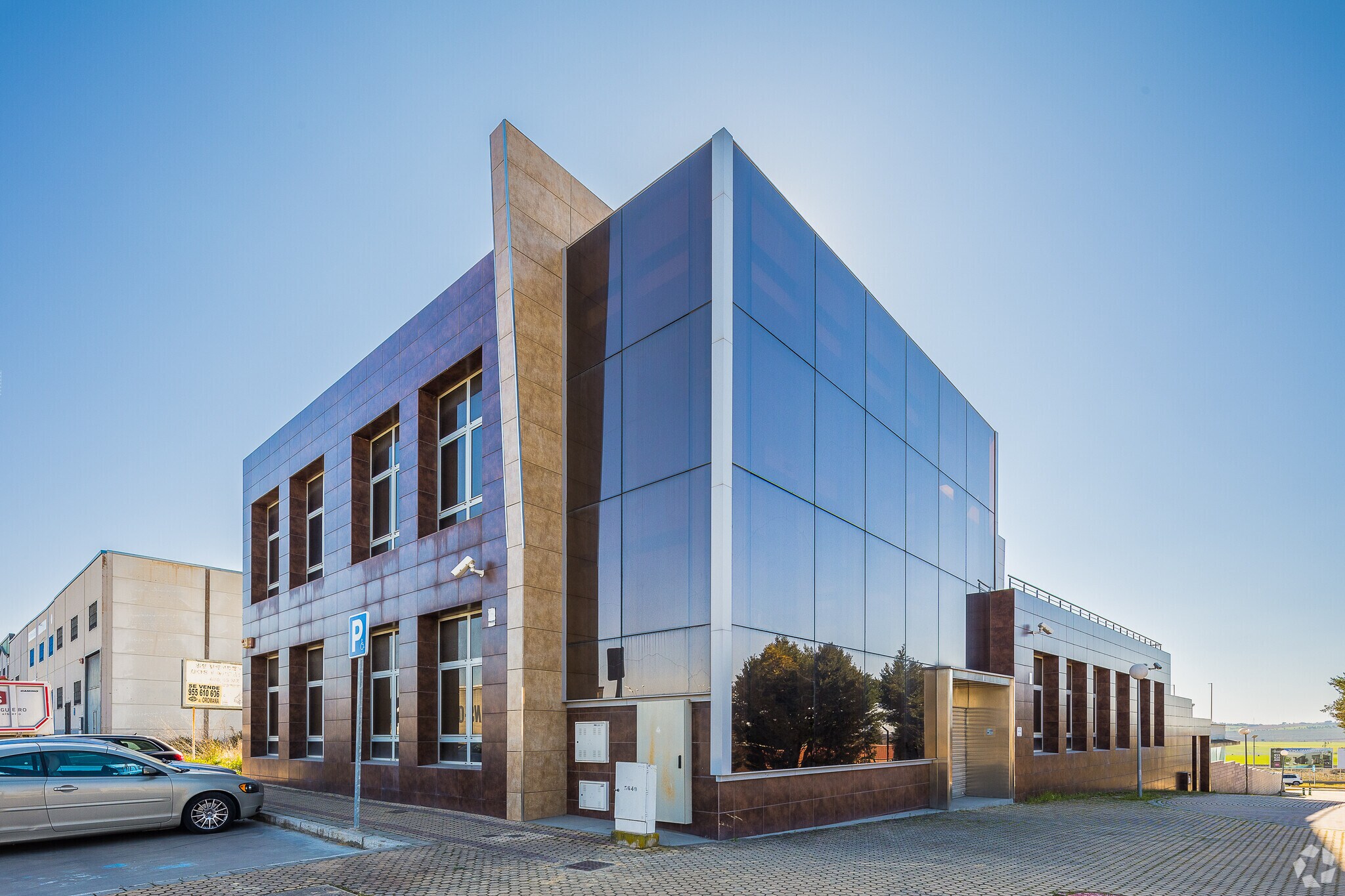 Oficina en Alcalá de Guadaíra, Sevilla en venta Foto principal- Imagen 1 de 5