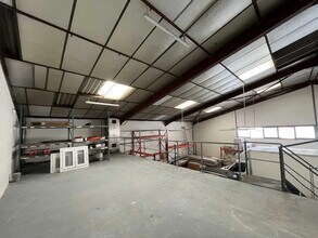 102 Rue Fleury Jay, GRIGNY-SUR-RHÔNE en alquiler Foto del interior- Imagen 2 de 5