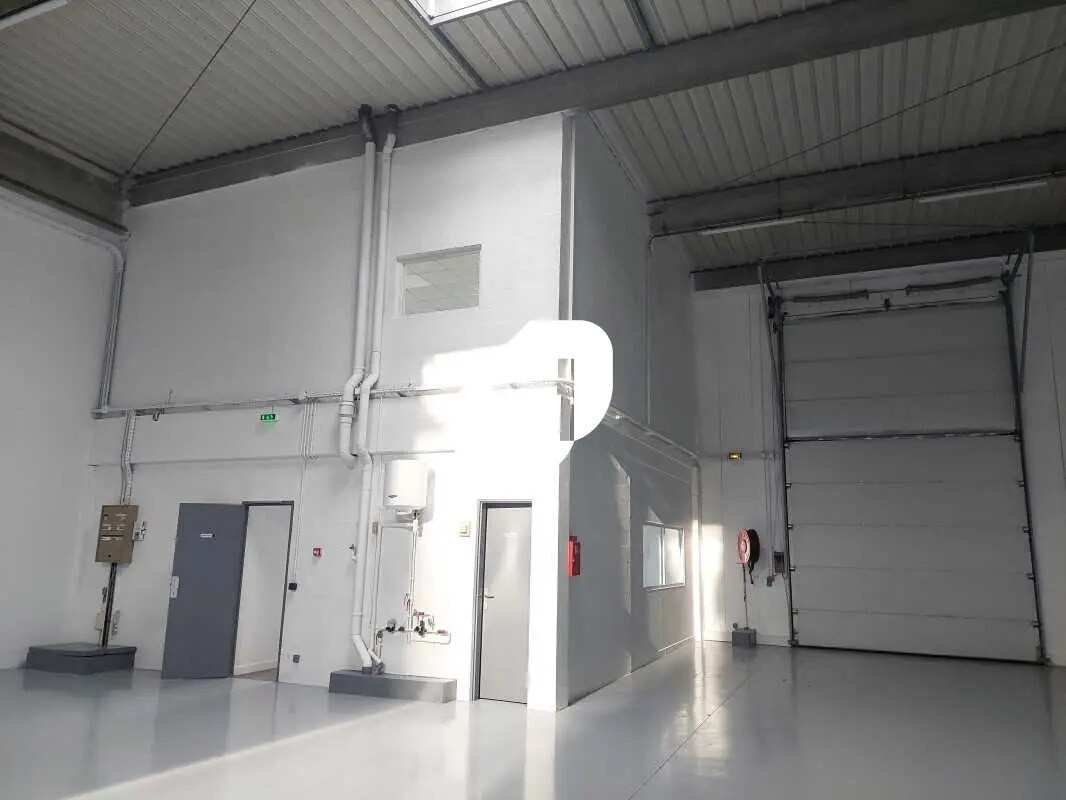 6-8 Rue Marie Curie, Coignières en alquiler Foto del interior- Imagen 1 de 11