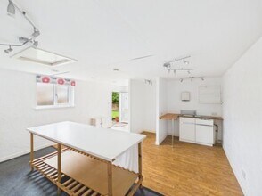 25 Portlan St, Troon en alquiler Foto del interior- Imagen 2 de 2
