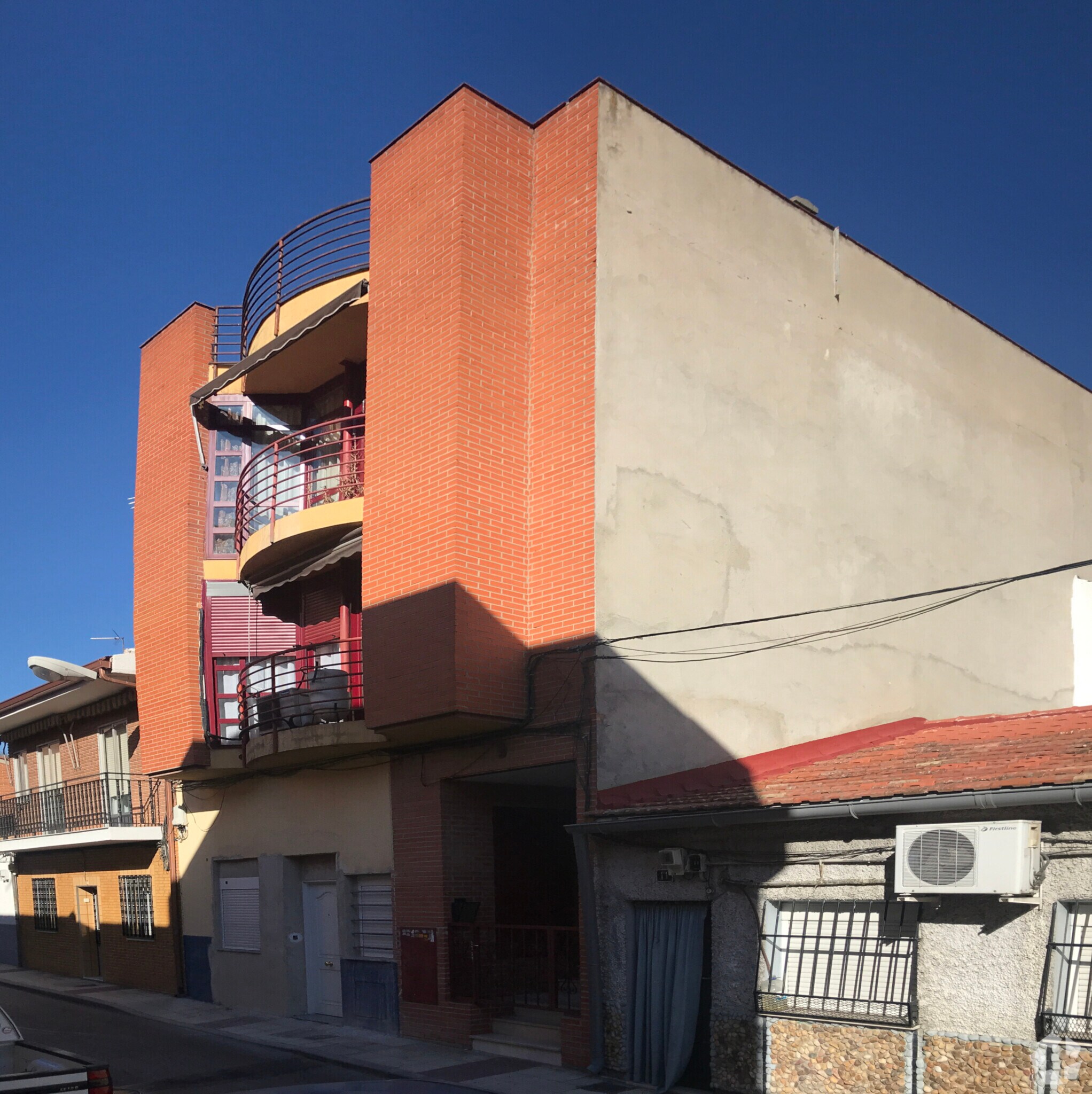 Calle San Pedro, 9, Coslada, Madrid en venta Foto principal- Imagen 1 de 1