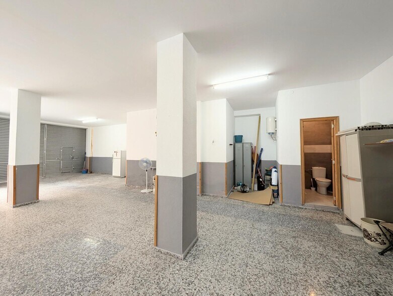 Local en El Campello, Alicante en venta - Foto del interior - Imagen 3 de 10