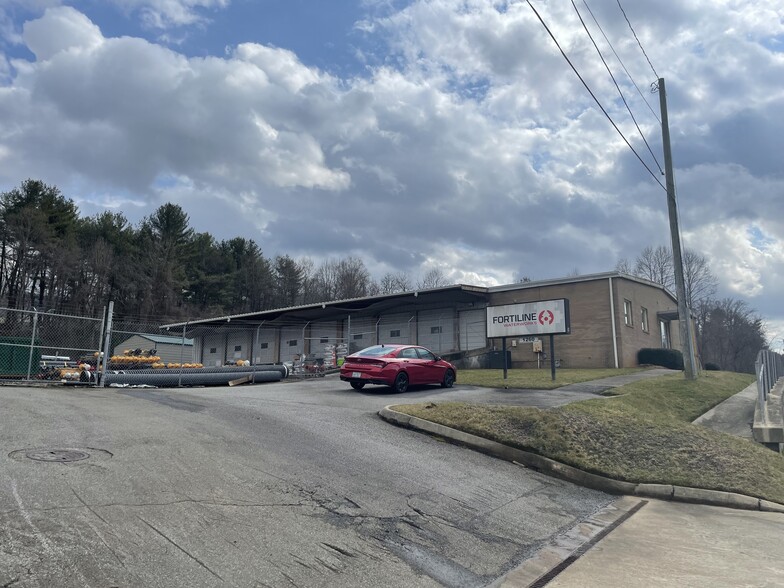 1260 Sweeten Creek Rd, Asheville, NC en alquiler - Foto del edificio - Imagen 1 de 11