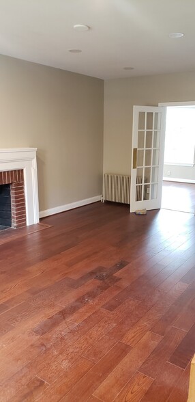 4715 Chestnut St, Bethesda, MD en venta - Foto del interior - Imagen 2 de 7