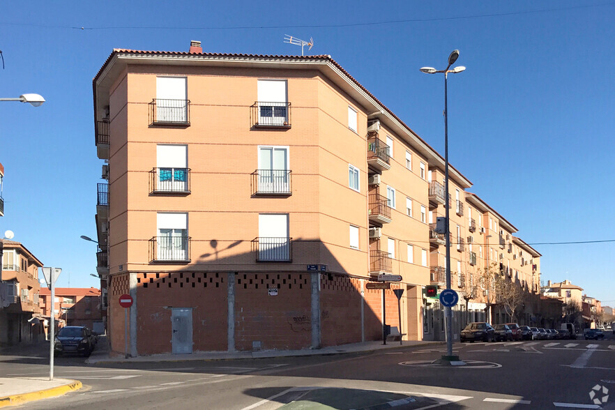 Avenida San Crispín, 59, Fuensalida, Toledo en venta - Foto principal - Imagen 1 de 2