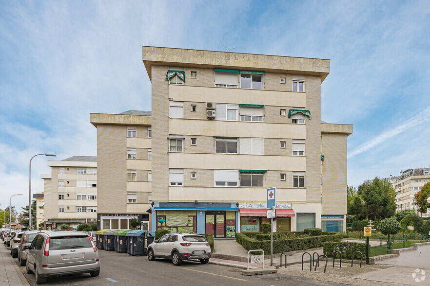 Calle Camino del Berrocal, 2, Collado Villalba, Madrid en alquiler - Foto del edificio - Imagen 2 de 2