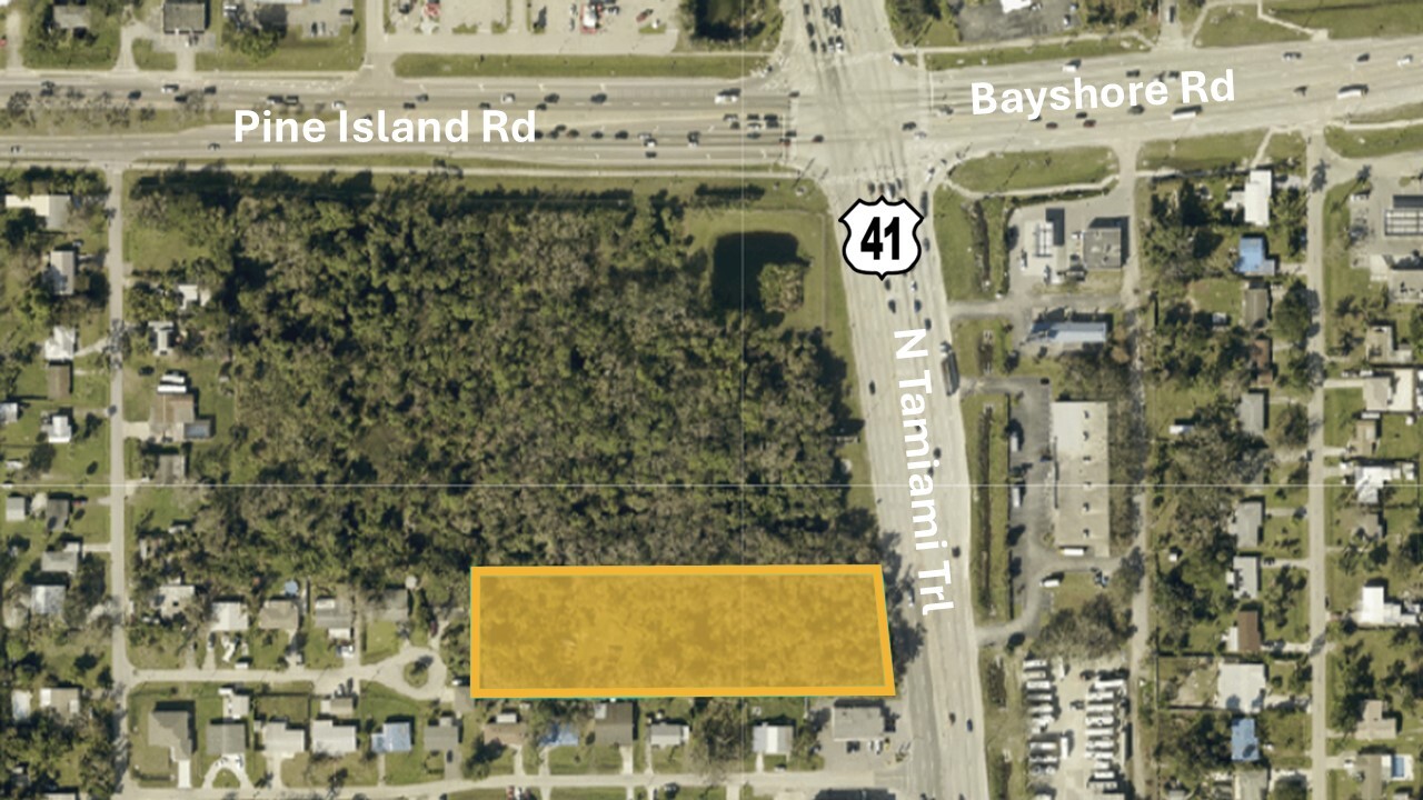 1701 N Tamiami Trl, North Fort Myers, FL en venta Vista aérea- Imagen 1 de 2