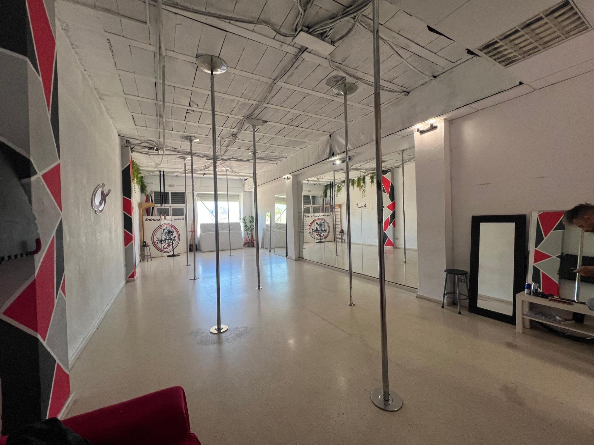 Local en Bormujos, Sevilla en venta Foto del edificio- Imagen 1 de 12