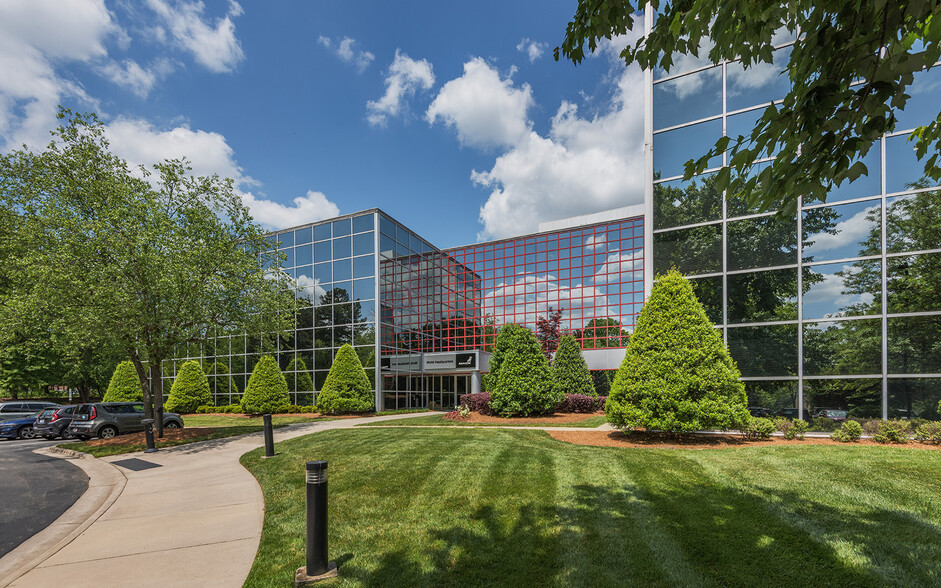 7825 National Service Rd, Greensboro, NC en alquiler - Foto del edificio - Imagen 1 de 6