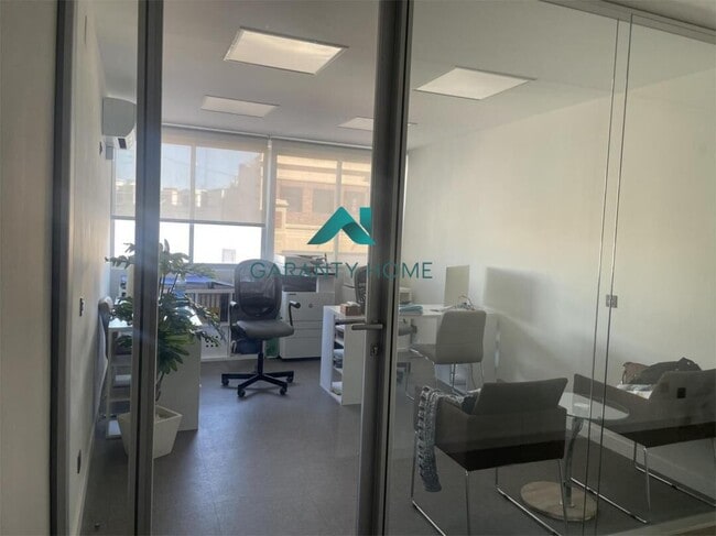 Más detalles de Oficina en alquiler