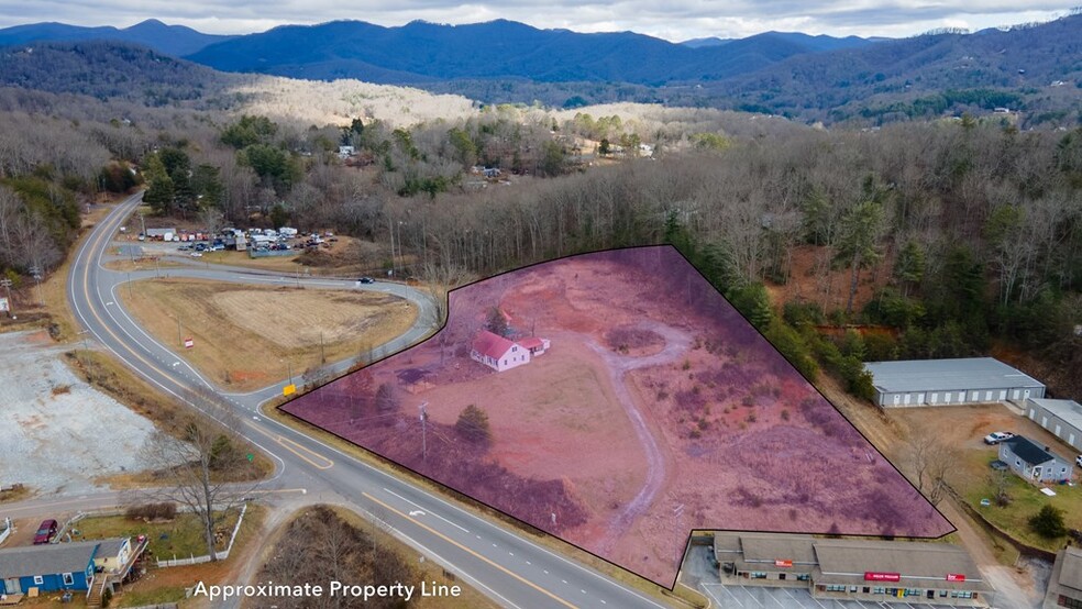 1661 Highlands Rd, Franklin, NC en venta - Foto del edificio - Imagen 2 de 12