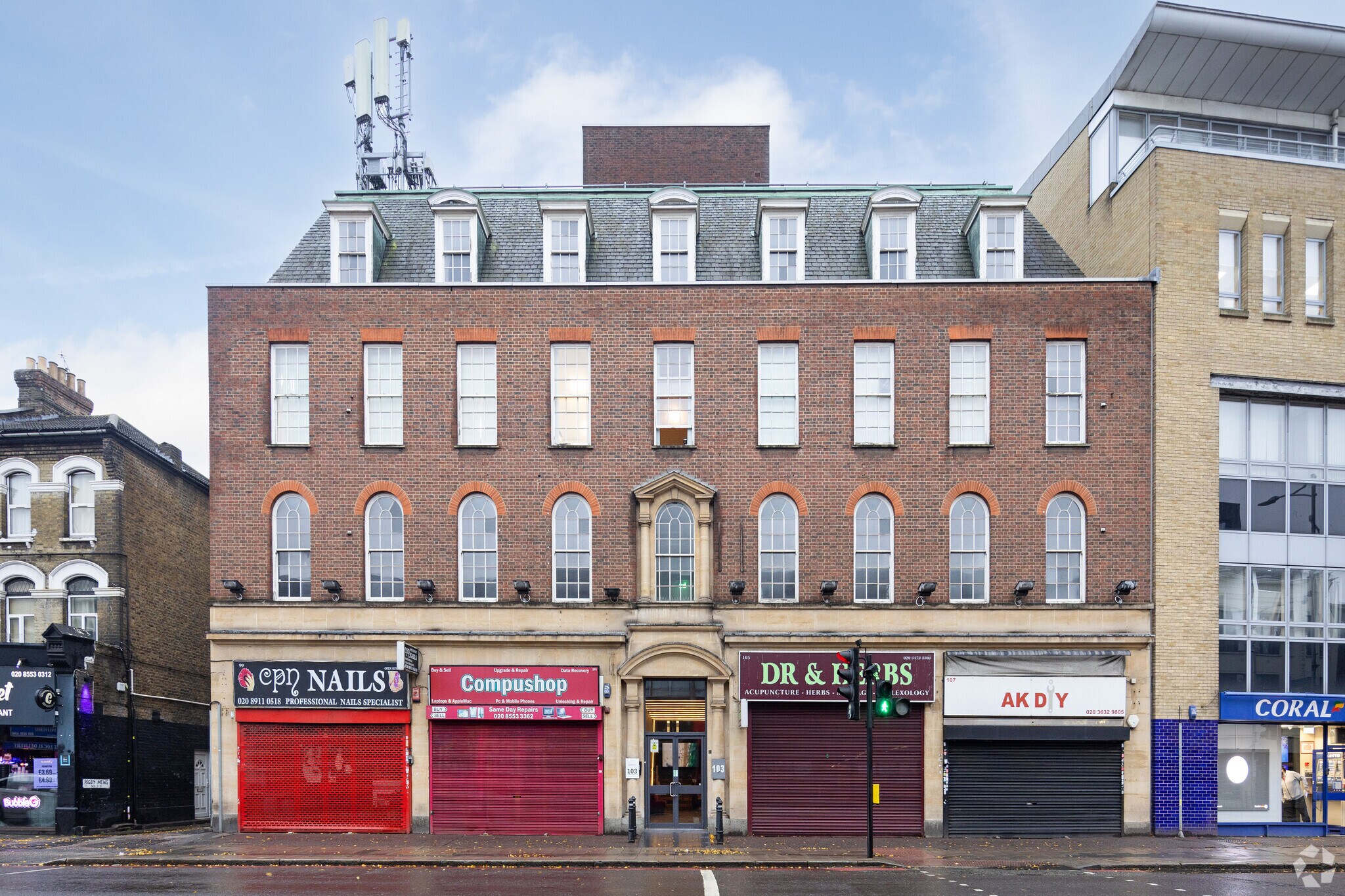 99-107 Cranbrook Rd, Ilford en venta Foto principal- Imagen 1 de 3