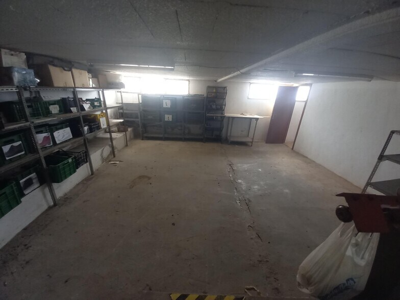 Nave en Alicante en alquiler - Foto del interior - Imagen 3 de 15