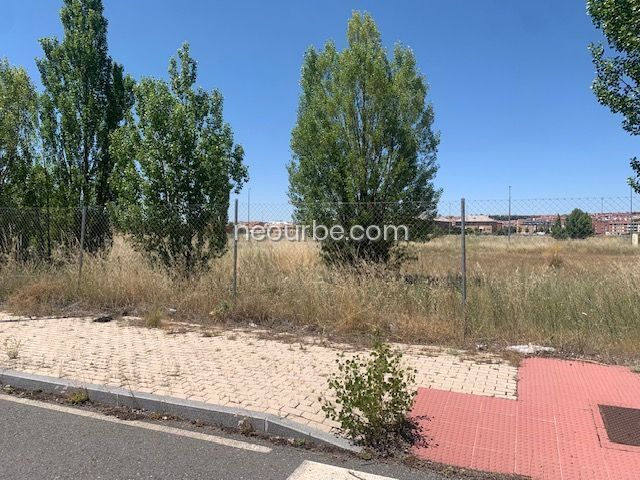 Terreno en Ávila, Ávila en venta - Foto del edificio - Imagen 2 de 2