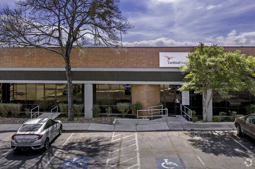 12000 Network Blvd, San Antonio, TX en alquiler - Foto del edificio - Imagen 2 de 29