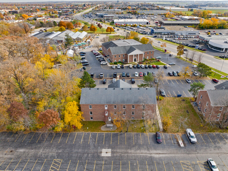 1652 E Main St, St Charles, IL en alquiler - Foto del edificio - Imagen 3 de 10