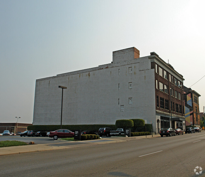 126-132 E High St, Springfield, OH en venta - Foto del edificio - Imagen 2 de 8