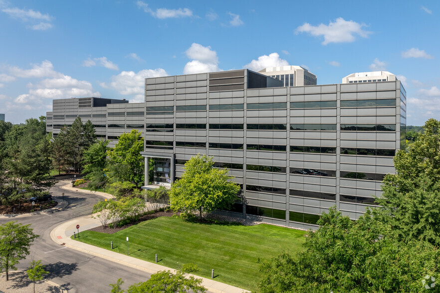 4-6 Parklane Blvd, Dearborn, MI en alquiler - Foto del edificio - Imagen 3 de 18