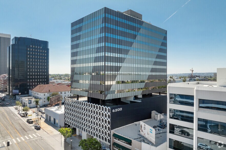 6200 Wilshire Blvd, Los Angeles, CA en venta - Foto del edificio - Imagen 1 de 26