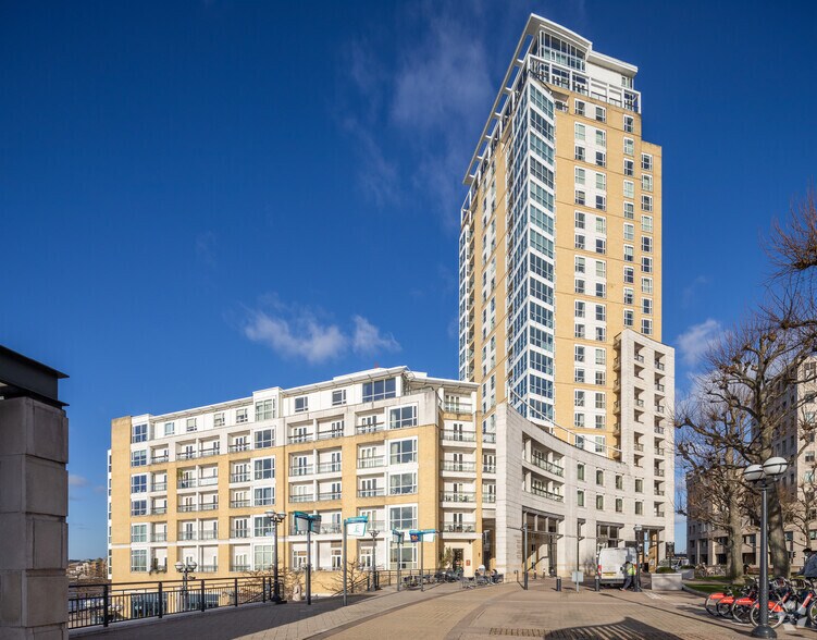 48-50 Westferry Circ, London en alquiler - Foto del edificio - Imagen 2 de 4