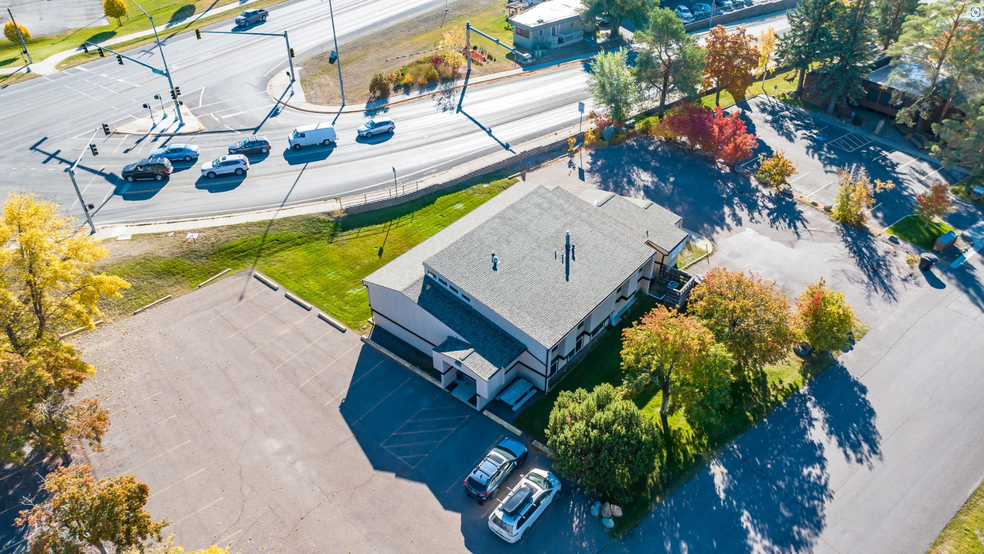 1312 N Meridian Rd, Kalispell, MT en venta - Foto del edificio - Imagen 2 de 11