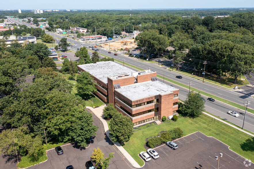 1909 Route 70 E, Cherry Hill, NJ en alquiler - Foto del edificio - Imagen 2 de 7