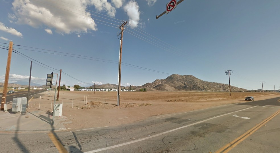 SEC Hwy 74 & Briggs Rd, Homeland, CA en alquiler - Foto principal - Imagen 1 de 2