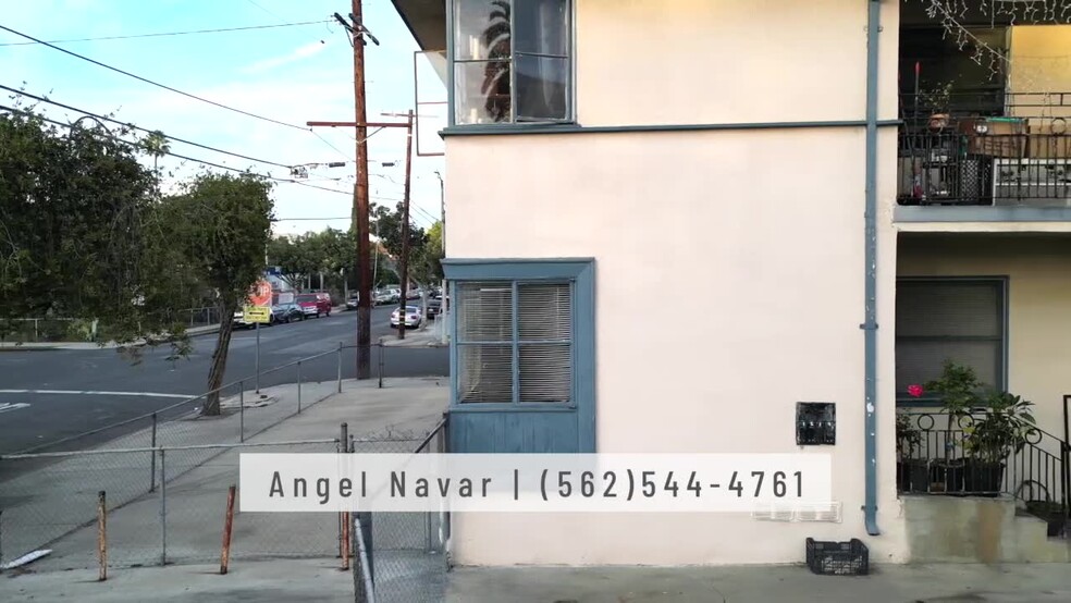 2100 Bonsallo Ave, Los Angeles, CA en venta - Vídeo de anuncio comercial - Imagen 2 de 20