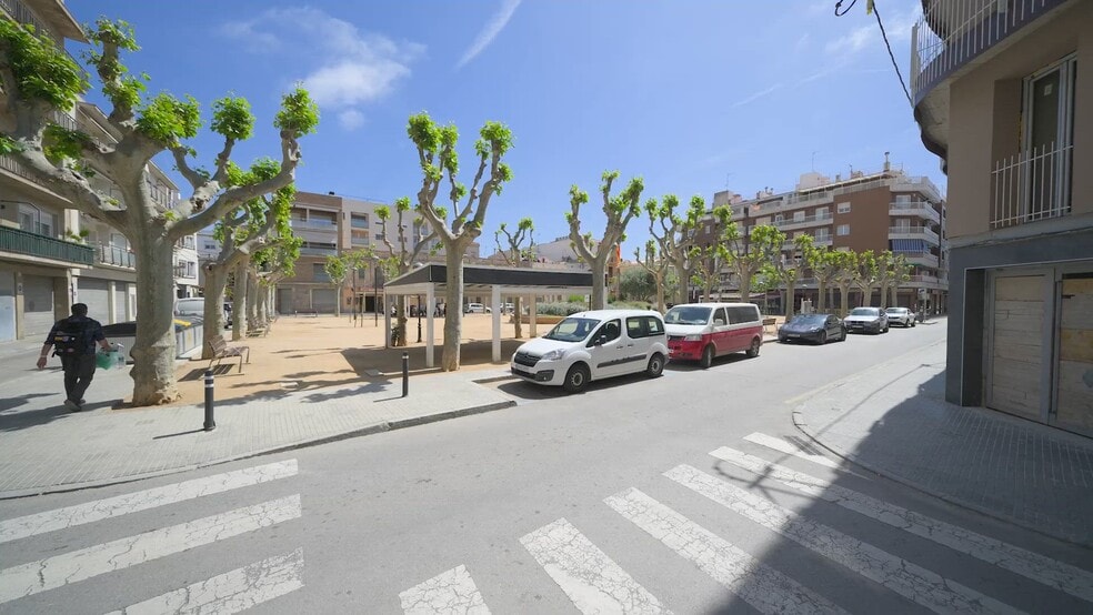 Carrer Cervantes, 91, Calella, Barcelona en venta - Vídeo de anuncio comercial - Imagen 2 de 8