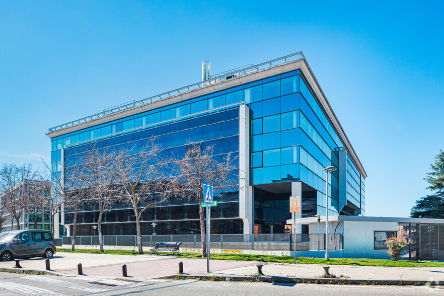 Calle Anabel Segura, 14, Alcobendas, Madrid en alquiler - Foto del edificio - Imagen 1 de 21