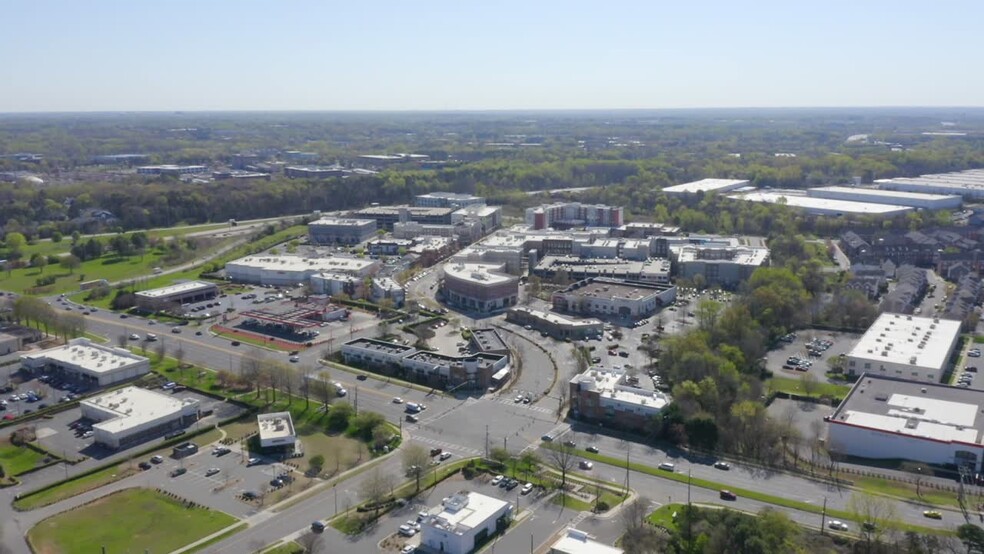 2015 Ayrsley Town Blvd, Charlotte, NC en alquiler - Vídeo de anuncio comercial - Imagen 2 de 79