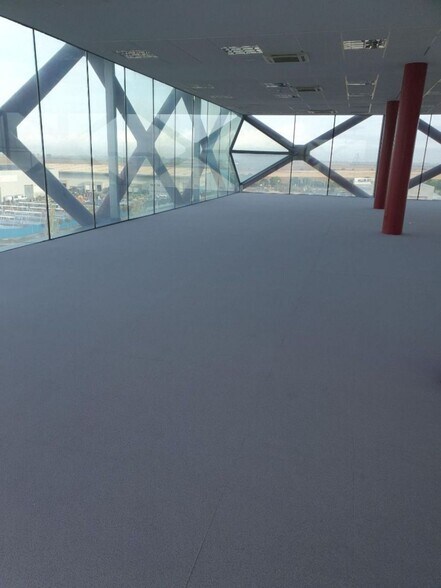 Oficina en La Rinconada en alquiler - Foto del edificio - Imagen 3 de 12