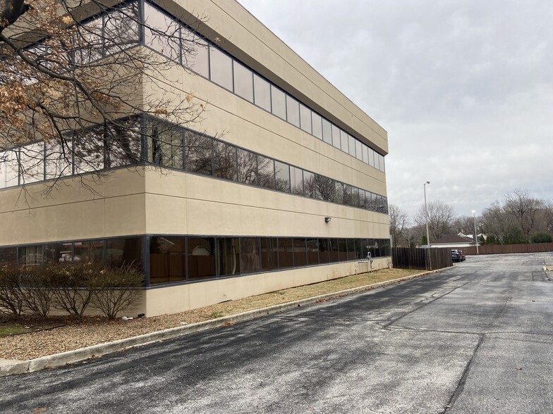 620 S Glenstone Ave, Springfield, MO en venta - Foto del edificio - Imagen 3 de 27