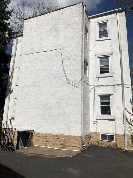 100 Sabine Ave, Narberth, PA en venta - Foto del edificio - Imagen 2 de 11