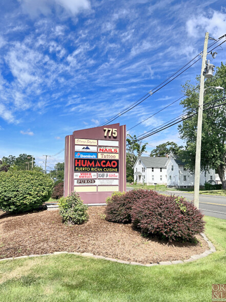 775-785 Silver Ln, East Hartford, CT en alquiler - Foto del edificio - Imagen 3 de 6