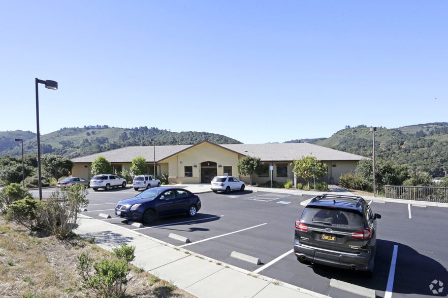 101 Wilson Rd, Monterey, CA en alquiler - Foto del edificio - Imagen 1 de 11