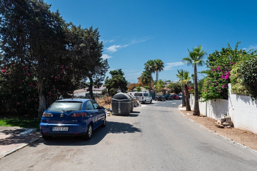 Terreno en Marbella, Málaga en venta - Foto del edificio - Imagen 2 de 8